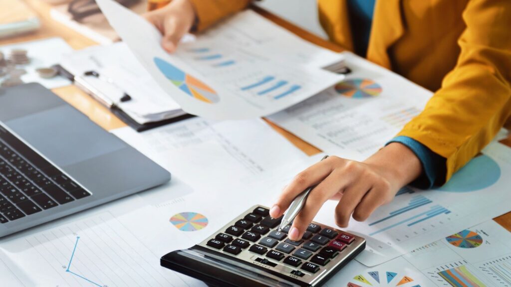 finance and accounting - الوظائف الأعلى أجرًا في الإمارات العربية المتحدة