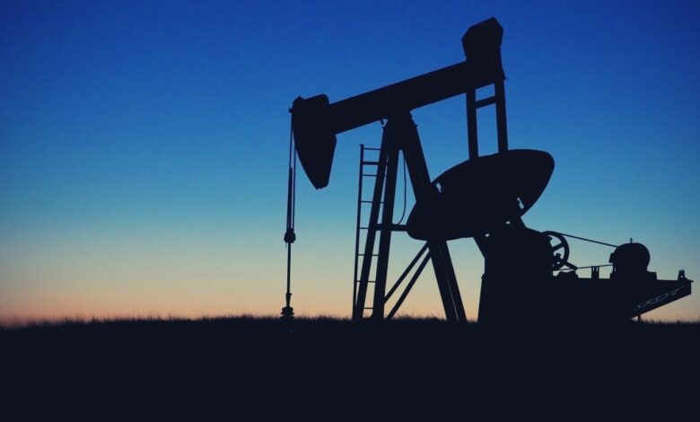 انخفاض أسعار النفط في أسوأ خسارة أسبوعية منذ شهور
