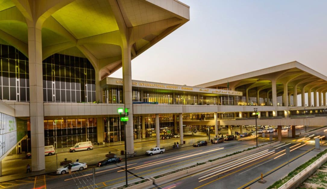 دعوة شركات الطيران للحصول على تراخيص مطار الدمام