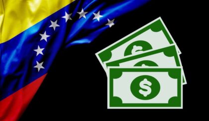 فنزويلا تتخلى عن الدولار الأميركي