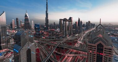 دبي تواصل تطوير بنيتها التحتية: نفق جديد ومشاريع ضخمة لتحسين حركة المرور