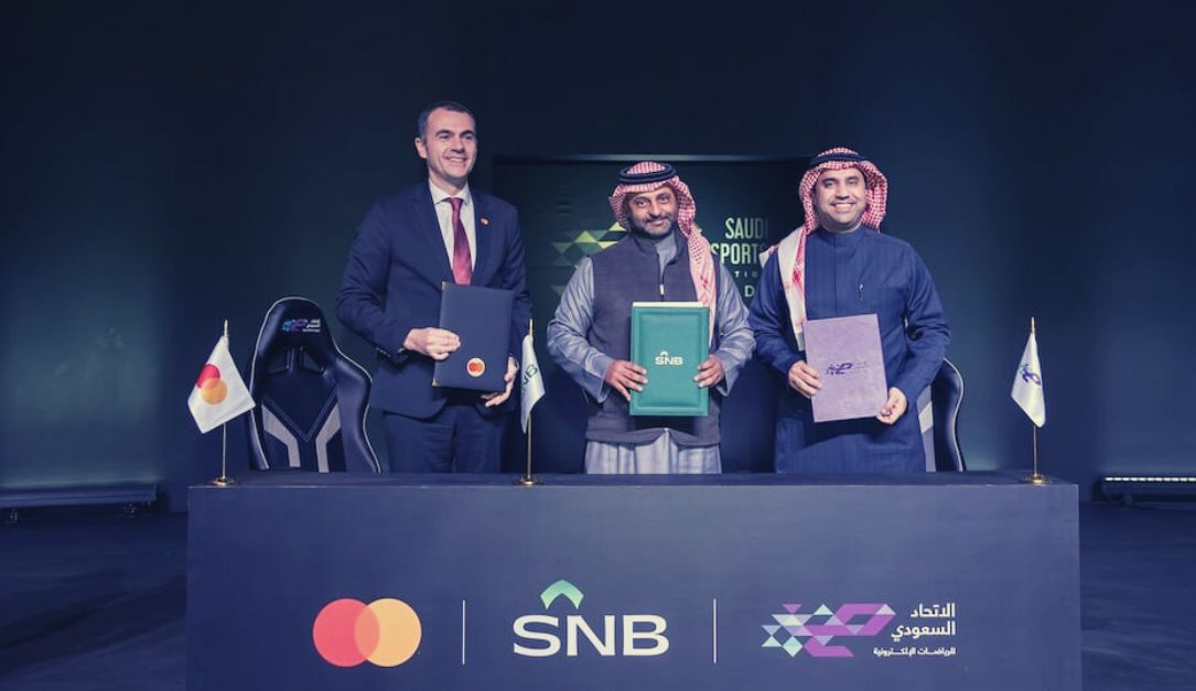 البنك الأهلى السعودي يتعاون مع ماستركارد في قطاع الرياضات الإلكترونية