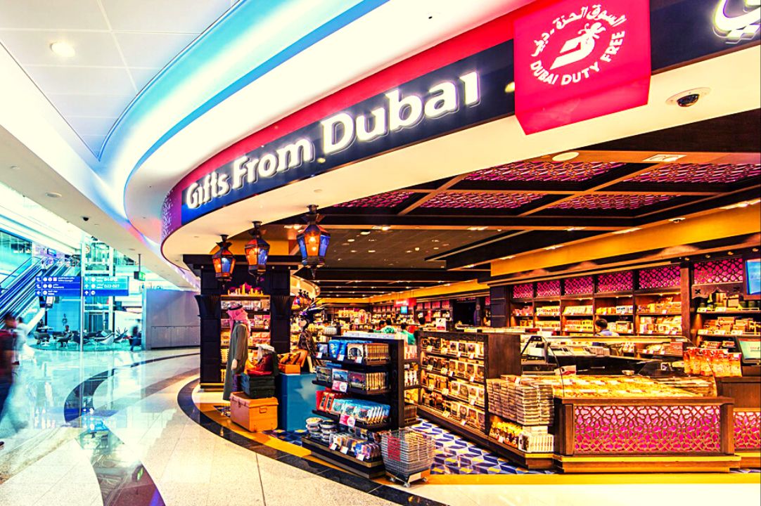 السوق الحرة في دبي تُحقق 1.74 مليار دولار من المبيعات السنوية في 2022