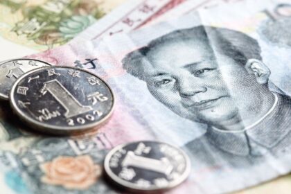 البنوك الصينية تسجل ارتفاعًا في حجم المعاملات مع روسيا باستخدام اليوان